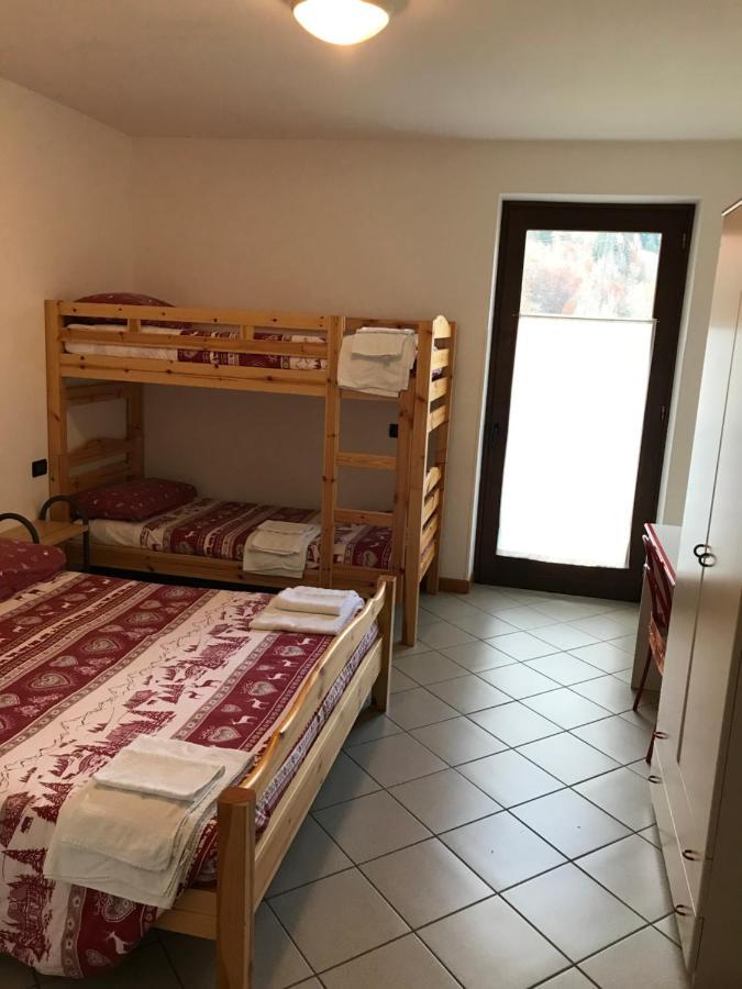 ואלבונדיונה Ostello Casa Corti מראה חיצוני תמונה