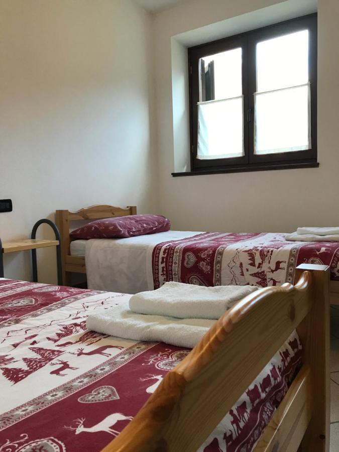 ואלבונדיונה Ostello Casa Corti מראה חיצוני תמונה